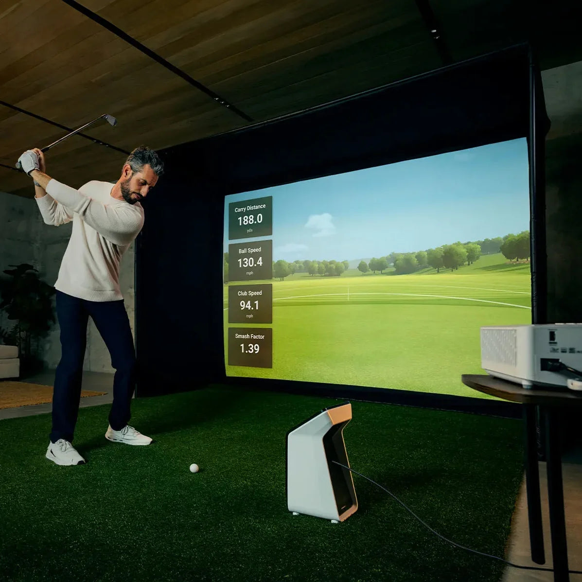 Premium Launch Monitor and Simulator